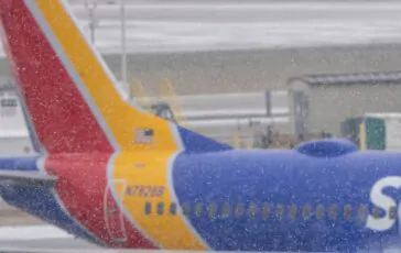Indossare infradito in aereo? Sconsigliato