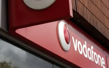 Negozio Vodafone scritta