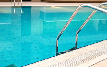 Bimbo morto annegato in piscina a Centocelle Roma