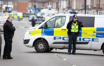 morto in casa da solo a manchester