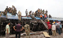 Treno passeggeri deragliato in India