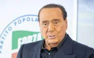 Il blitz all'Altare della Patria nel giorno dei funerali di Berlusconi