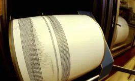 sismografo terremoto danni