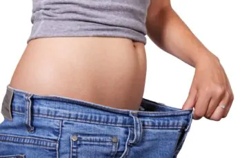 Come perdere peso in estate: consigli e rimedi naturali