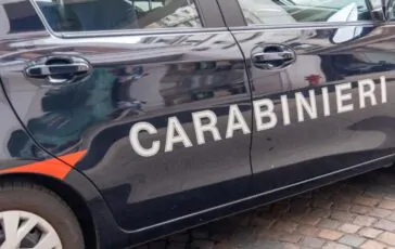 Una volante dei carabinieri