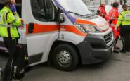 Stamattina intorno alle 8, un ragazzo è caduto da una finestra della scuola