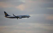 Ryanair contro il Governo Meloni sul caro voli