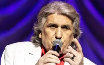 Folla ai funerali di Toto Cutugno