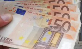 Imperia turisti dimenticano 15mila euro