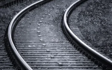 railway tracks 3703349 1280 364x230