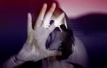 Napoli madre 26enne violenza disabile