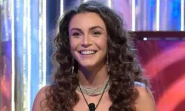 GF, Angelica Baraldi stupisce tutti: "Vasco Rossi s'innamorò di mia madre"