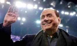 ologramma Silvio Berlusconi Evento Paestum