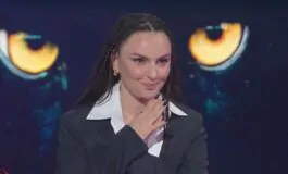 Arisa, le scuse tardive ad un famoso personaggio tv: la reazione via social