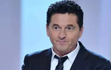 Teo Mammucari andrà a Ballando con le Stelle: bufera per l'annuncio sui social