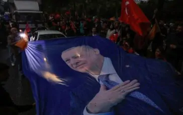 Erdogan chiama il Papa