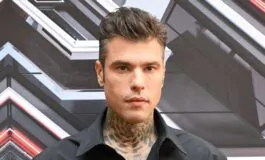 Fedez, il malore in aeroporto: "Così è scampato alla morte"