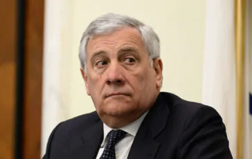 Tajani contro Scholz Germania migranti