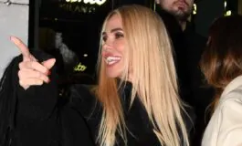 Ilary Blasi sorridente