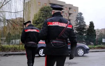 Caserta donna trovata morta in un baule
