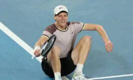 Australian Open, storico Sinner: Medvedev battuto al quinto set. E' il primo Slam!