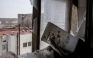 israele bombarda casa morti