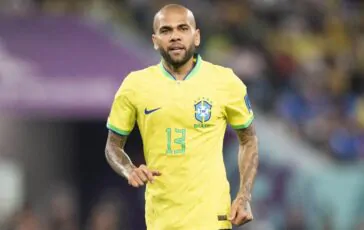 La Corte ha disposto nei confronti dell'ex calciatore brasiliano il ritiro dei due passaporti