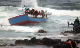 Migranti, almeno 60 morti su gommone in viaggio verso Italia