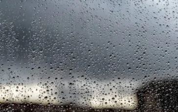 Meteo, ciclone della Colomba nella Settimana Santa: pioggia, vento e freddo