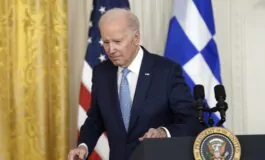 Biden critica Israele