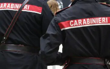 rapinato finti carabineri