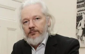 Julian Assange giornalista