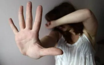 im violenza sulle donne 1 1 640x350 1 364x230