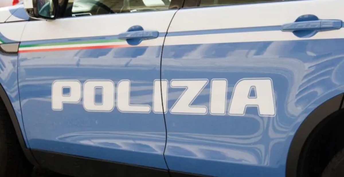 25 aprile, tensioni al corteo a Roma Mattarella e Meloni all'Altare