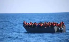 Imbarcazione con migranti