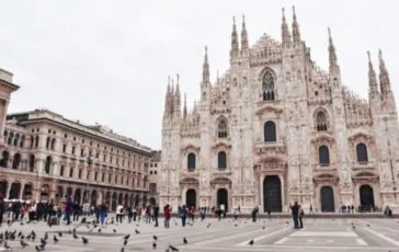 Antonio Scurati legge il monologo a Milano