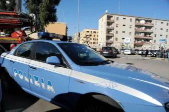 Napoli, incidente in centro: muore 36enne travolto da un'auto