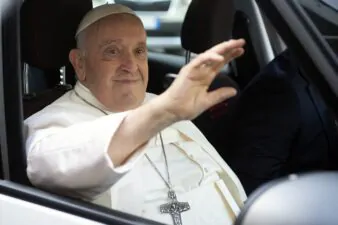 Vaticano, Papa Francesco incontra nonni e nipoti