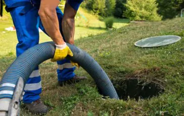 Fare uno spurgo per la pulizia e il funzionamento dell'impianto fognario