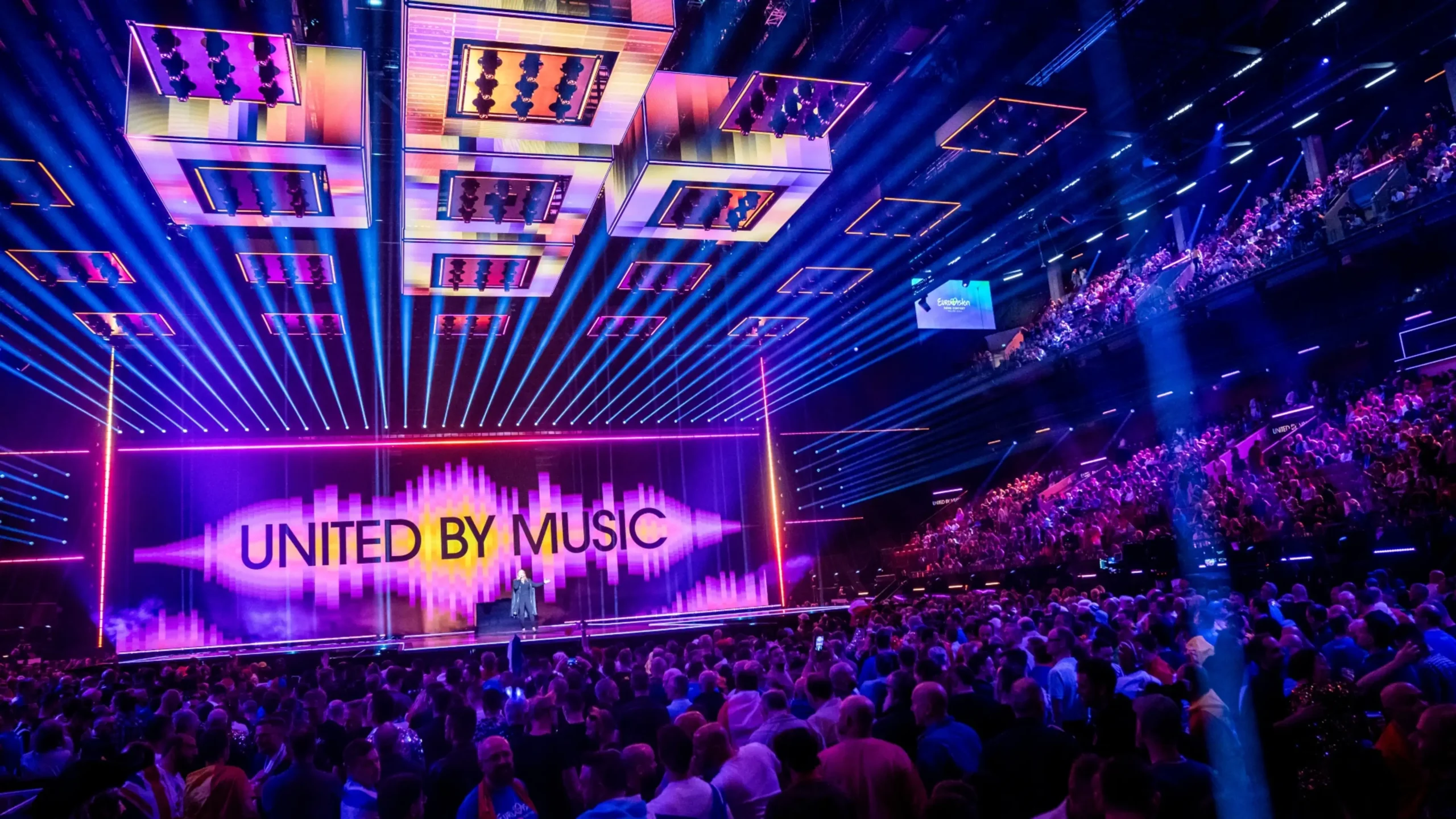 Bandiera Ue vietata all'Eurovision la Commissione chiede spiegazioni