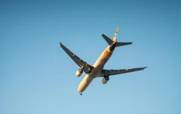 Turbolenze sul volo Qatar Airways, diretto a Dublino: 12 persone ferite