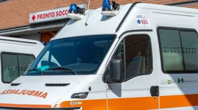 Incidente mortale a Parabiago: scontro frontale tra camion e furgone, coinvolta una terza vettura