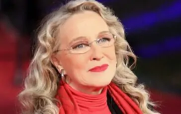 Eleonora Giorgi ha accompagnato il figlio all'altare