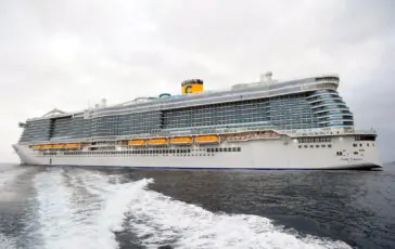 crociera neonato morto