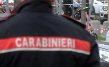 Perugia, minaccia la compagna con un coltello alla gola: arrestato
