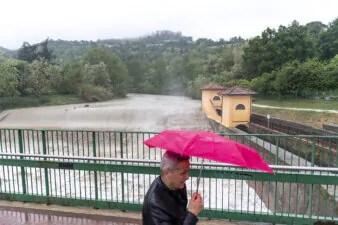 Emergenza in Friuli: due uomini tratti in salvo su un isolotto tra i torrenti Meduna e Cellina