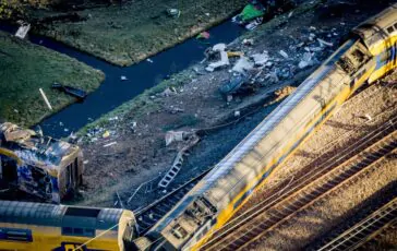 Buenos Aires, scontro tra due treni: almeno 60 persone ferite