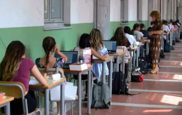 Scena muta all'orale di maturità per protesta: il coraggio della studentessa di Venezia