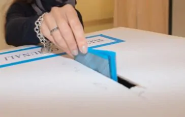 L'esponente di Forza Italia ha ottenuto oltre il 55% dei voti, i risultati definitivi
