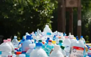 tappo bottiglia plastica non si stacca